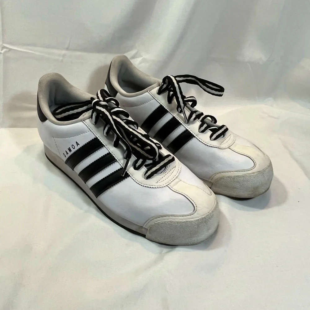 Unisex—Adidas Original Black & White Samoa Sneakers